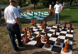 wood_giant_chess_62