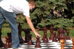 wood_giant_chess_70