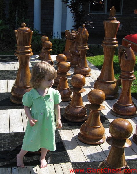 wood_giant_chess_19.jpg