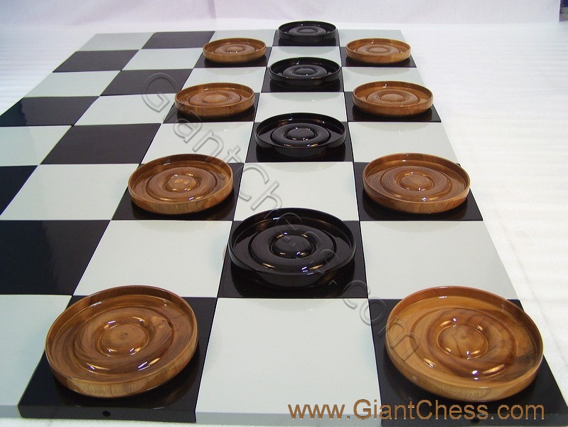 wooden_chess_board_16_11.jpg