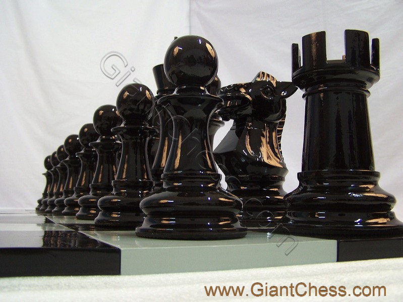 wooden_chess_board_16_12.jpg