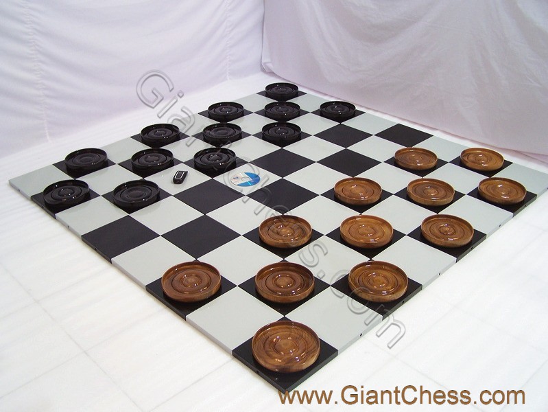 wooden_chess_board_16_18.jpg