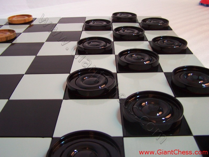 wooden_chess_board_8_12.jpg