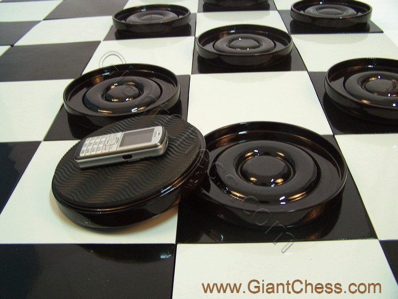 wooden_chess_board_16_10.jpg