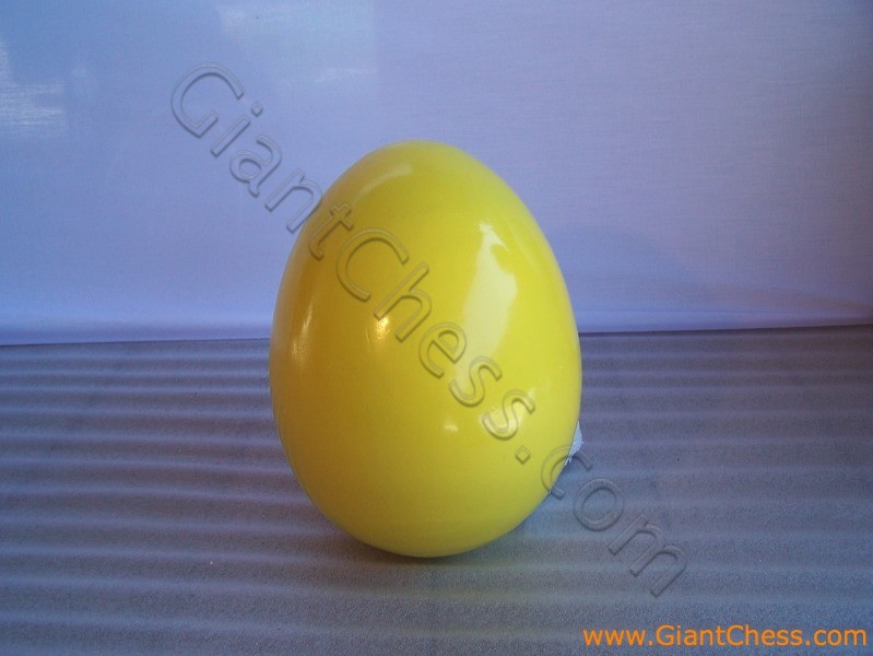 giant_eggs-02.jpg