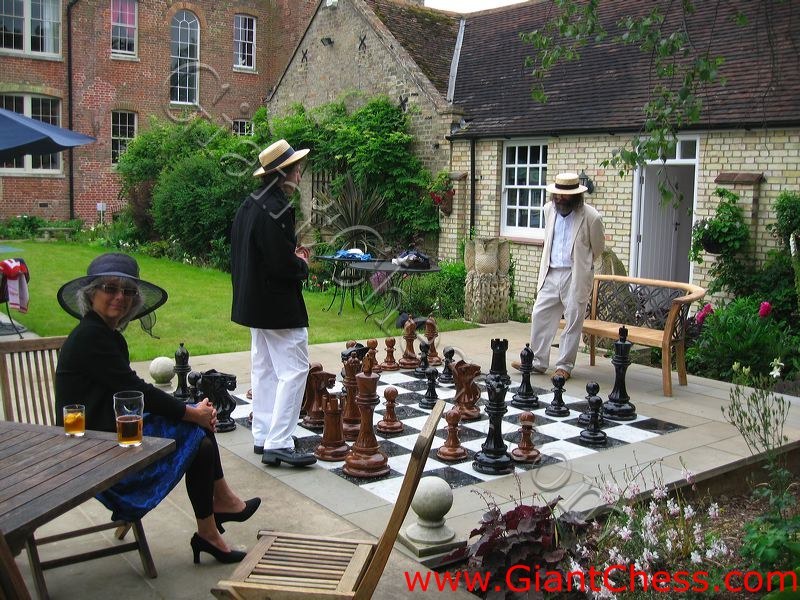 24inchi_garden_chess_03.jpg